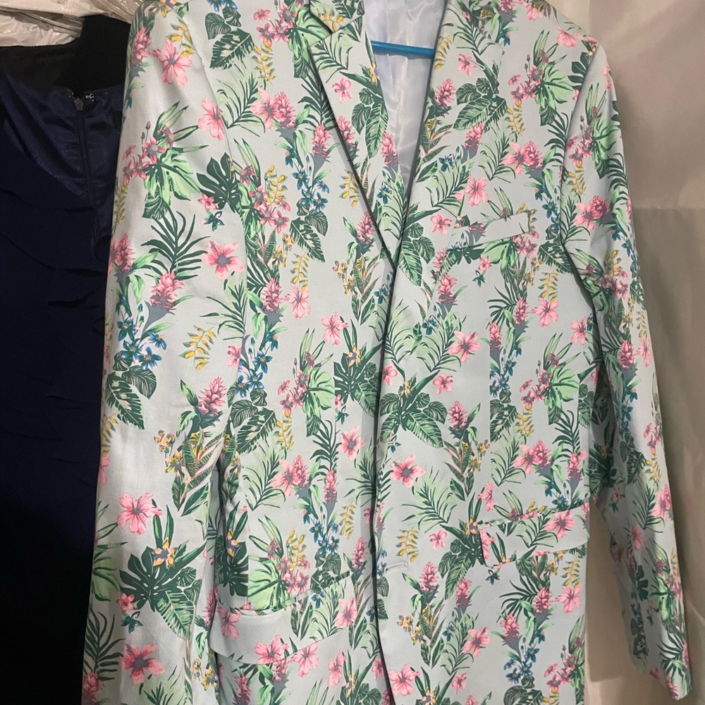 Bar III Tropical Men’s Blazer